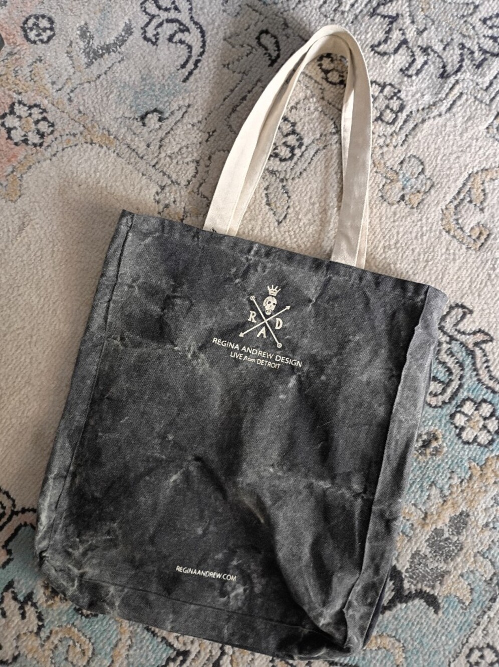 Regina-Andrew Black And Cream Graphic Tote Bag View 2